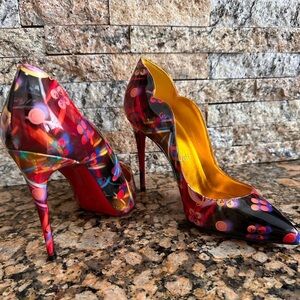 Christian Louboutin Hot Chick 100 Scallop Multicolor Pumps